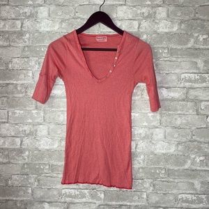 Micheal Stars pink button v neck A8-22